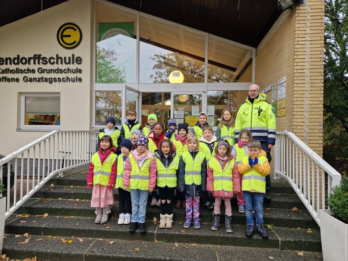 POL-WOB: Fußgängerdiplom für 80 Grundschülerinnen und Grundschüler an der Eichendorff-Grundschule