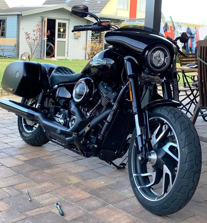 POL-NB: Zeugenaufruf nach Diebstahl einer Harley Davidson