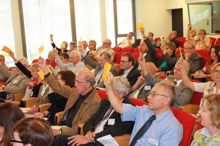 Assemblée de la fondation de Pro Senectute - l&#039;organisation au service des personnes âgées est prête pour les 100 prochaines années