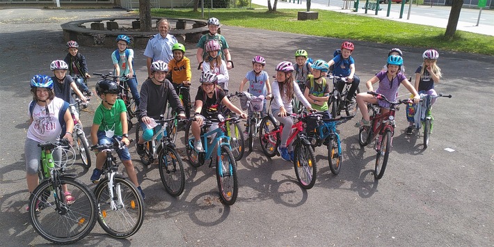 POL-HX: Polizei führt Fahrradturnier für Kinder durch