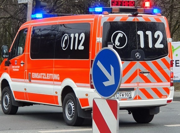 FW-BOT: Vermehrtes Einsatzaufkommen durch "Lösemittelgeruch" in Kanalisation