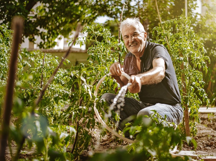Gesünder gärtnern: Tipps für die Gartenarbeit ohne Rücken- und Gelenkschmerzen