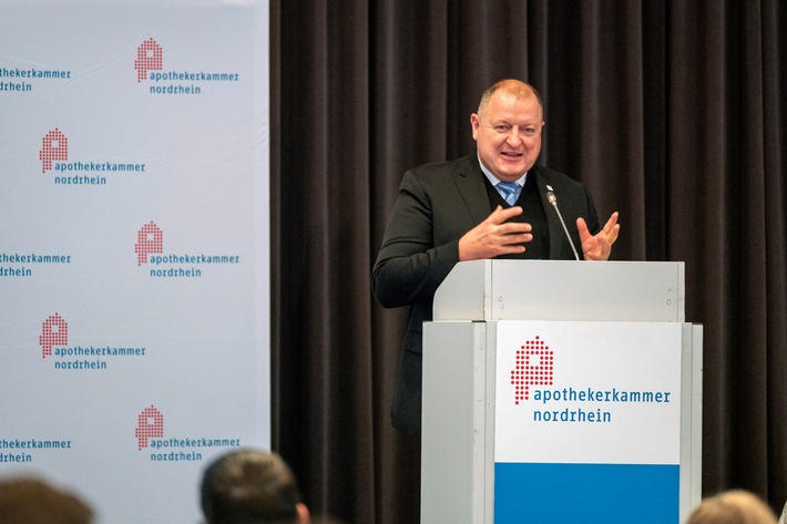 Reform für Apotheken nötig, Vorschläge aus dem Ministerium bedürfen aber dringend einer Korrektur