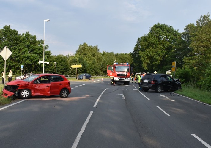 POL-VER: Polizeibeamte verhindern Brand + Werkstatt aufgebrochen + In Wohnwagen eingebrochen + Böschungsbrand zügig gelöscht + Fahrer eines Pedelec nach Unfall schwerverletzt + Mehrere Verletzte nach Unfall