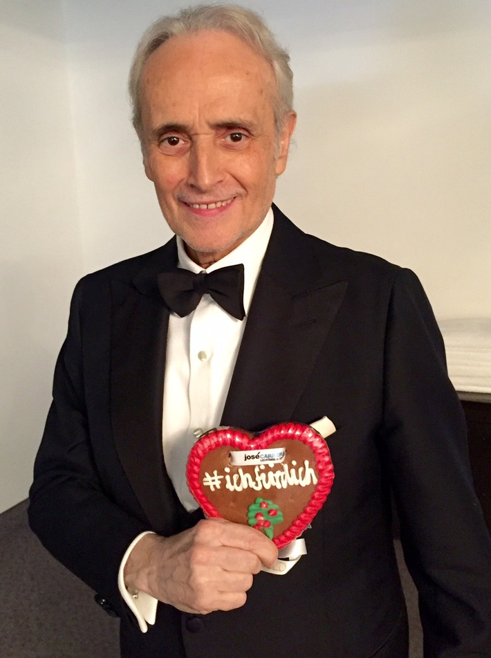 José Carreras Gala: Solidarität zeigen mit #ichfürdich / Selfies mit Herz für ein großes Ziel: Leukämie muss heilbar werden / Immer und bei jedem!