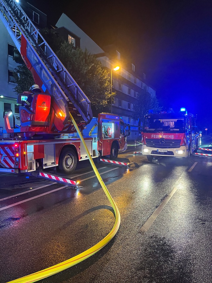 FW-E: Brand in Restaurant im Essener Stadtkern - Betreiber leicht verletzt