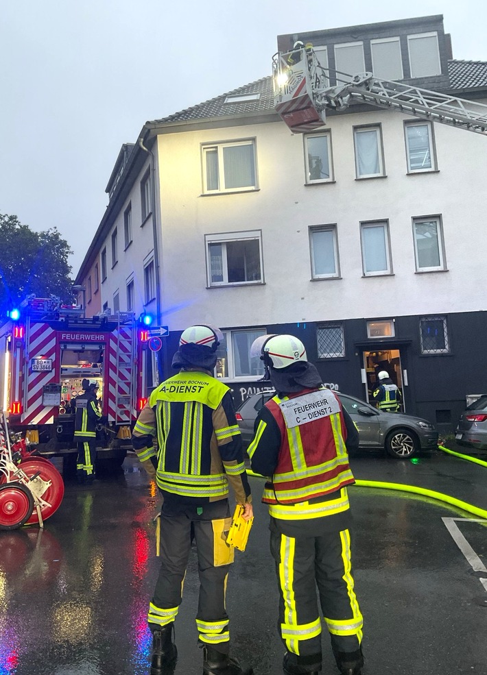 FW-BO: Wohnungsbrand in der Bochumer Innenstadt - Zwei verletzte Personen