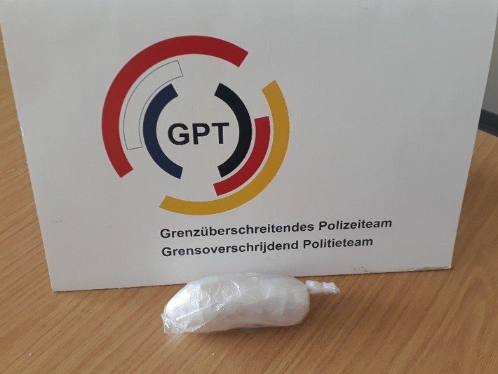 BPOL-BadBentheim: Drogenschmuggler gefasst / Deutsch-Niederländisches Polizeiteam erfolgreich