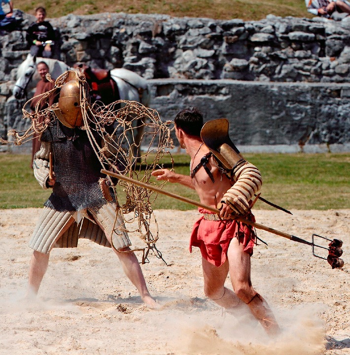 Kampf der Gladiatoren am 28. Mai / Ein römisches SPECTACULUM zur Wiedereröffnung des Amphitheaters in Vindonissa