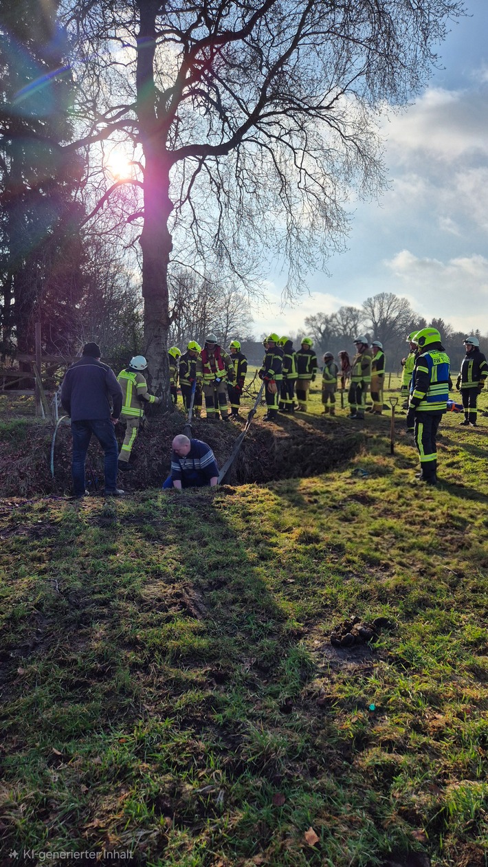 FW-OLL: Pferdrettung aus Graben