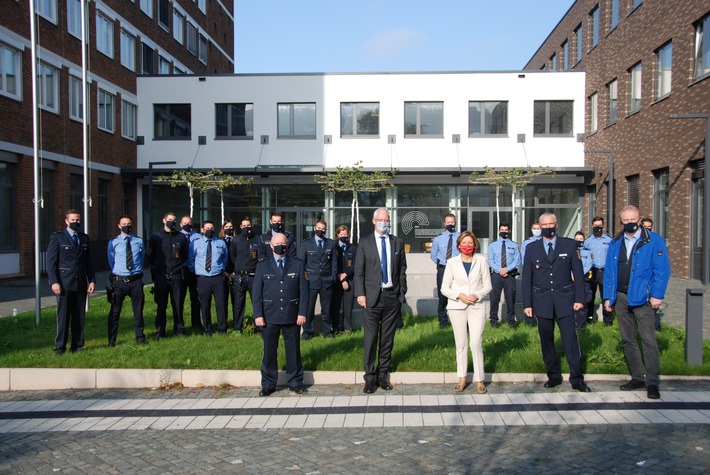 POL-PPTR: Ministerpräsidentin Malu Dreyer besucht "ihre" Polizeiinspektion