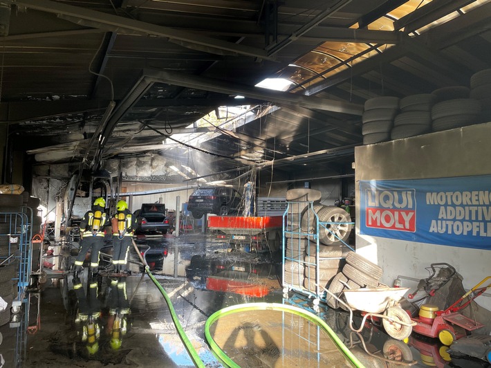 POL-OL: Pressemitteilung der Polizei Edewecht Brand einer Kfz-Werkstatt in Edewecht