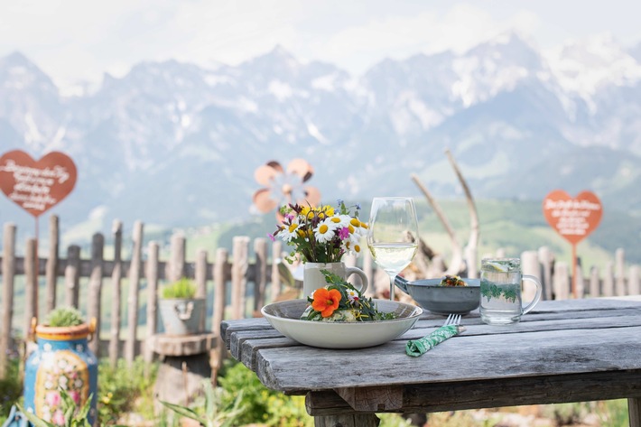 Wo Wandern auf Kulinarik trifft – Österreichs beste Genussregionen 2025