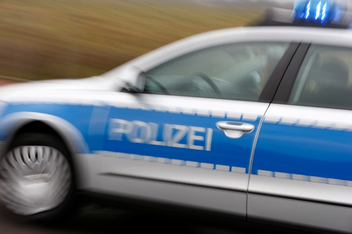 POL-ME: Alkoholisiert und ohne Führerschein - 31-Jähriger flieht vor der Polizei - Hilden 2004123