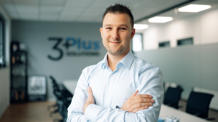 Marco Schröder von der 3 Plus Solutions GmbH & Co. KG über den Wandel im Mittelstand: Warum Technologie allein nicht reicht