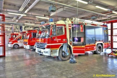 FW-MG: Menschenrettung über Leitern der Feuerwehr