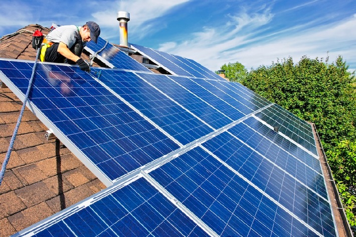 Solaranlagen: Wie Hausbesitzer mit Sicherheit auf der Sonnenseite bleiben (BILD)