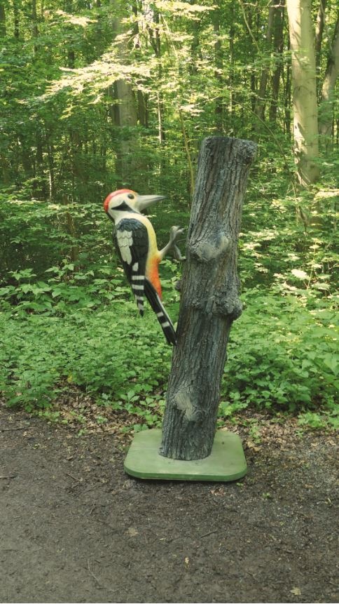 LPI-GTH: Holzskulptur entwendet - Zeugen gesucht