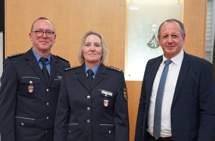 POL-PPMZ: Leiter der Autobahnpolizei Heidesheim in Ruhestand verabschiedet, neue Leiterin übernimmt