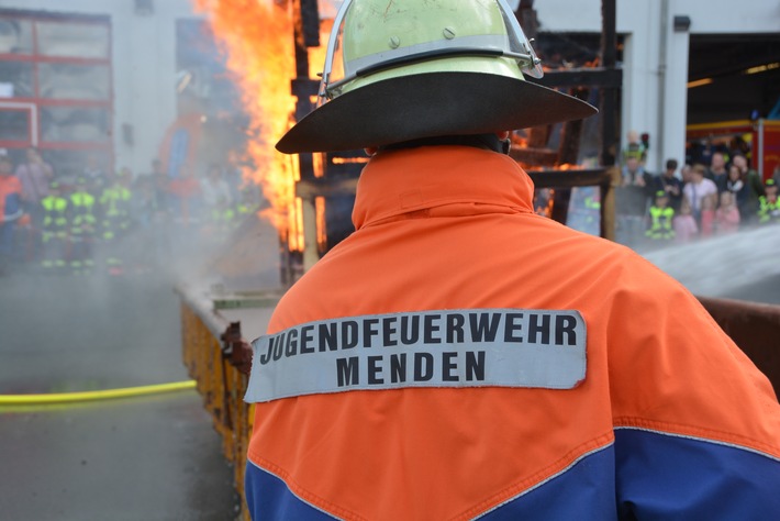 FW Menden: Vielfältiges Programm für das Feuerwehrfest am Ziegelbrand