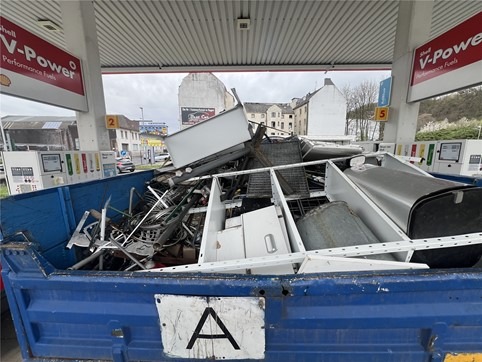 POL-HA: Vielfältige Verkehrsverstöße geahndet - Verkehrsdienst der Hagener Polizei legt Fokus auf Gefahren durch Ablenkung und mangelnde Ladungssicherung