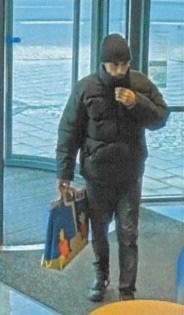 POL-HM: Öffentlichkeitsfahndung nach Diebstahl eines Defibrillators - Wer erkennt den unbekannten Täter?