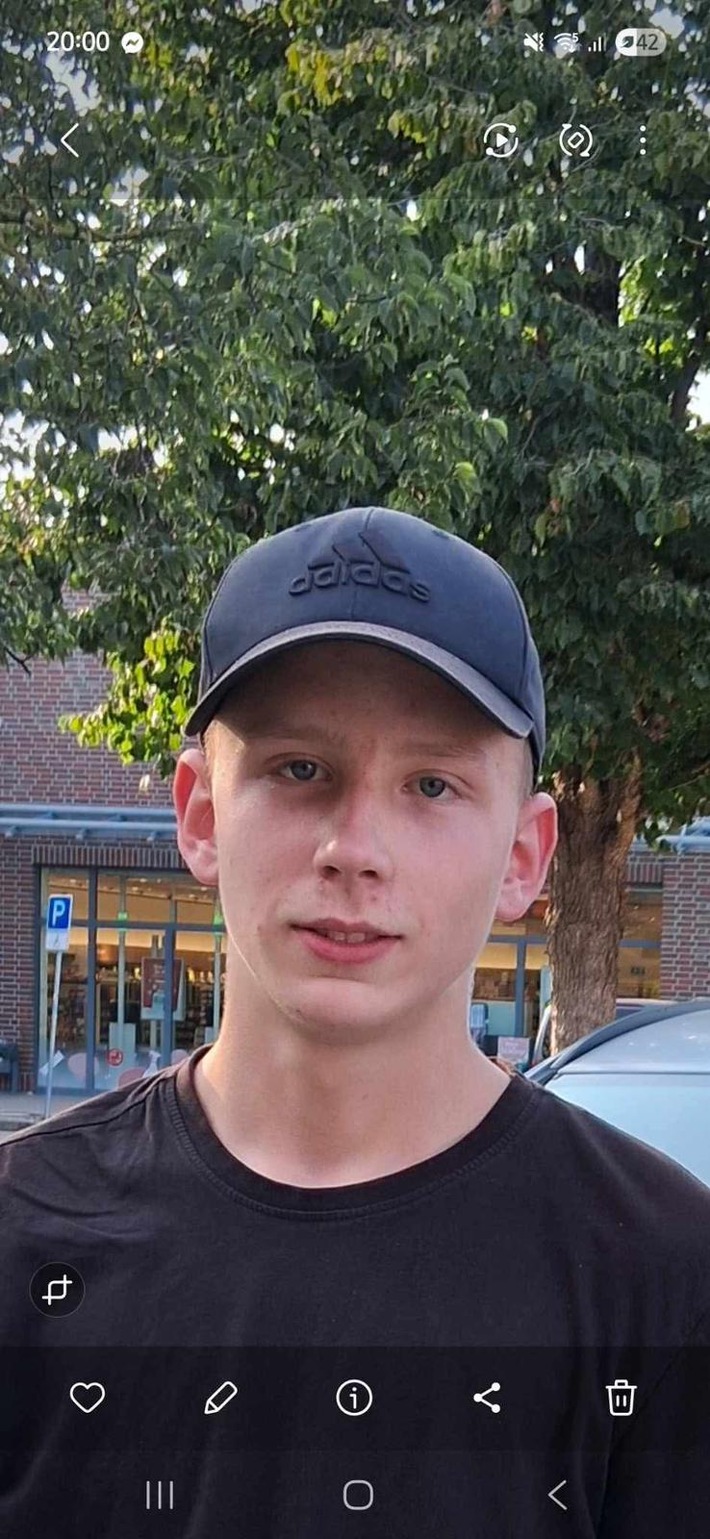 POL-HI: Öffentlichkeitsfahndung nach vermisstem Jugendlichen