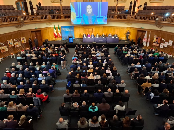 London - 11. Oktober - Free-Iran-Konferenz gegen die Todesstrafe / Weiterer Text über ots und www.presseportal.de/nr/146655 / Die Verwendung dieses Bildes für redaktionelle Zwecke ist unter Beachtung aller mitgeteilten Nutzungsbedingungen zulässig und dann auch honorarfrei. Veröffentlichung ausschließlich mit Bildrechte-Hinweis.