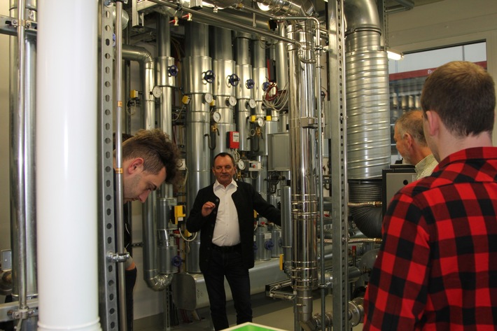 Presseinformation: Erdgas Südwest gibt Brancheneinblicke für Meisterschüler der Sanitär-, Heizungs- und Klimatechnik