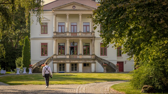 Auftragstief neben der Hochzeitssaison: Edmond Rätzel über seine Erfahrungen, wie das Geschäft das ganze Jahr über läuft