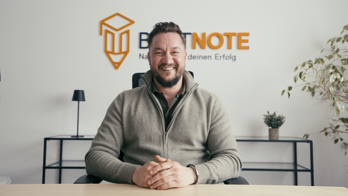 Nachhilfe als Geschäftsmodell: Wie Johann Nowak und die Bestnote Franchise GmbH Gründern den Weg ebnen