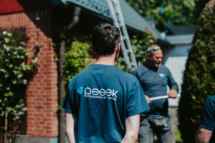 Peeek Industry Solutions GmbH: Vom Dach bis zur Strombörse – wie Unternehmen den maximalen Gewinn aus ihrer PV-Anlage ziehen