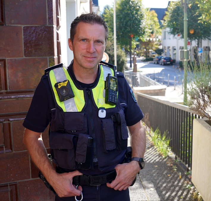 POL-HSK: Neuer Bezirksdienstbeamter in Sundern: Polizeihauptkommissar Marcus Unland