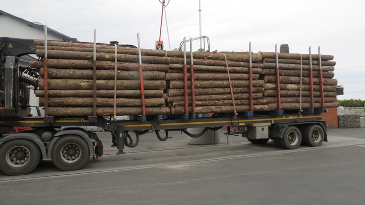 POL-PPTR: Holztransport mit über 10 Tonnen zu viel gestoppt - Unternehmen Wiederholungstäter