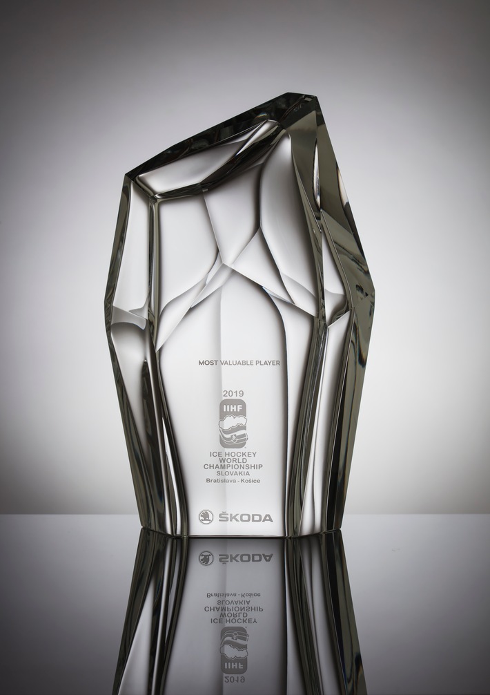 SKODA Design gestaltet Trophäe für den ,Most Valuable Player