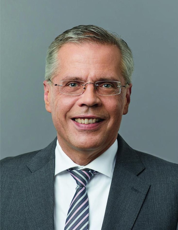 Alexander Boldyreff übergibt Vorstandsvorsitz der TeamBank an Frank M. Mühlbauer