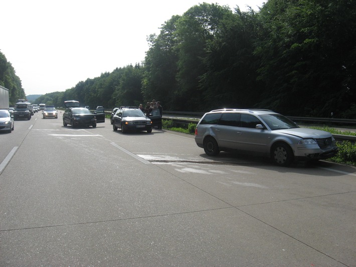 POL-HI: BAB 7, LK Hildesheim -- Verkehrsunfall mit vier beteiligten Fahrzeugen