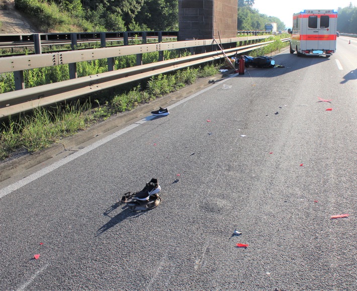 POL-PDKL: Autobahn A6 Verkehrsunfall mit verletzten Motorradfahrer