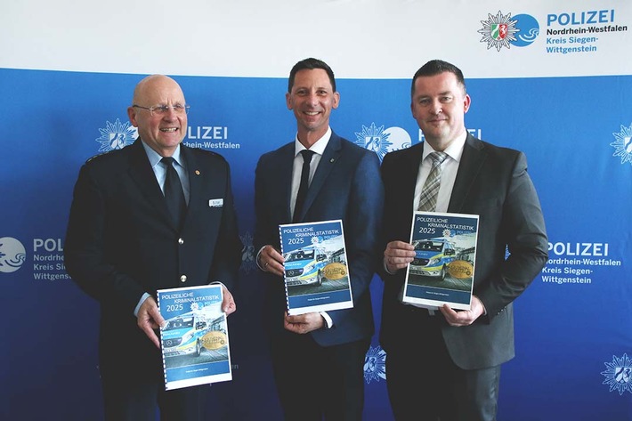 POL-SI: Kriminalstatistik für 2025 liegt vor: Kreispolizeibehörde Siegen-Wittgenstein zieht positive Bilanz - wieder höchste Aufklärungsquote in NRW und rückläufige Kriminalität - #polsiwi