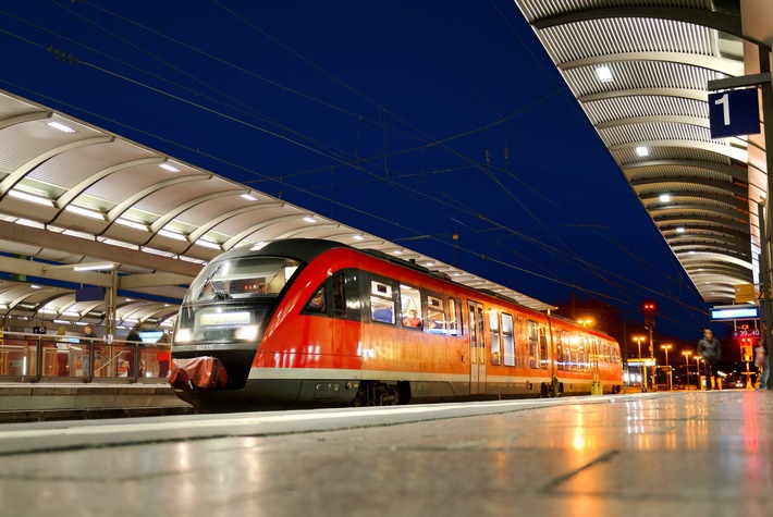 Nach dem Club sicher nach Hause / ADAC Test: gute Noten für Nahverkehr in Frankfurt und Kassel