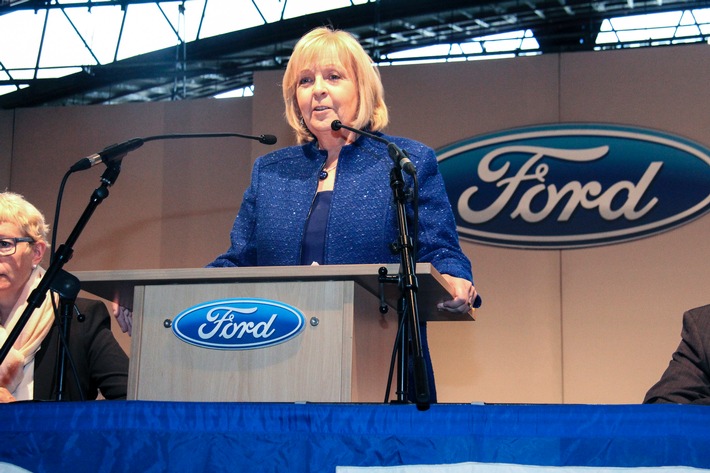 Ministerpräsidentin von Nordrhein-Westfalen Hannelore Kraft nimmt an Betriebsversammlung von Ford in Köln teil