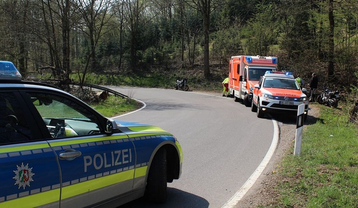 POL-OE: Zwei Motorradfahrer verletzt