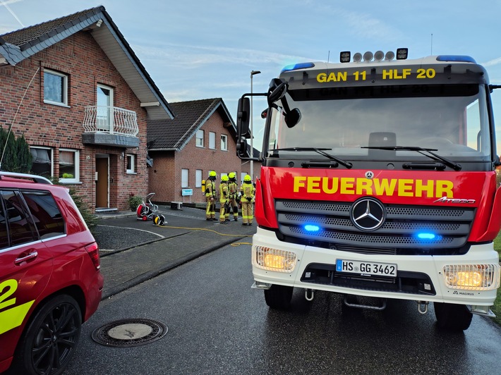FW Gangelt: Eine Verletzte Person bei Küchenbrand