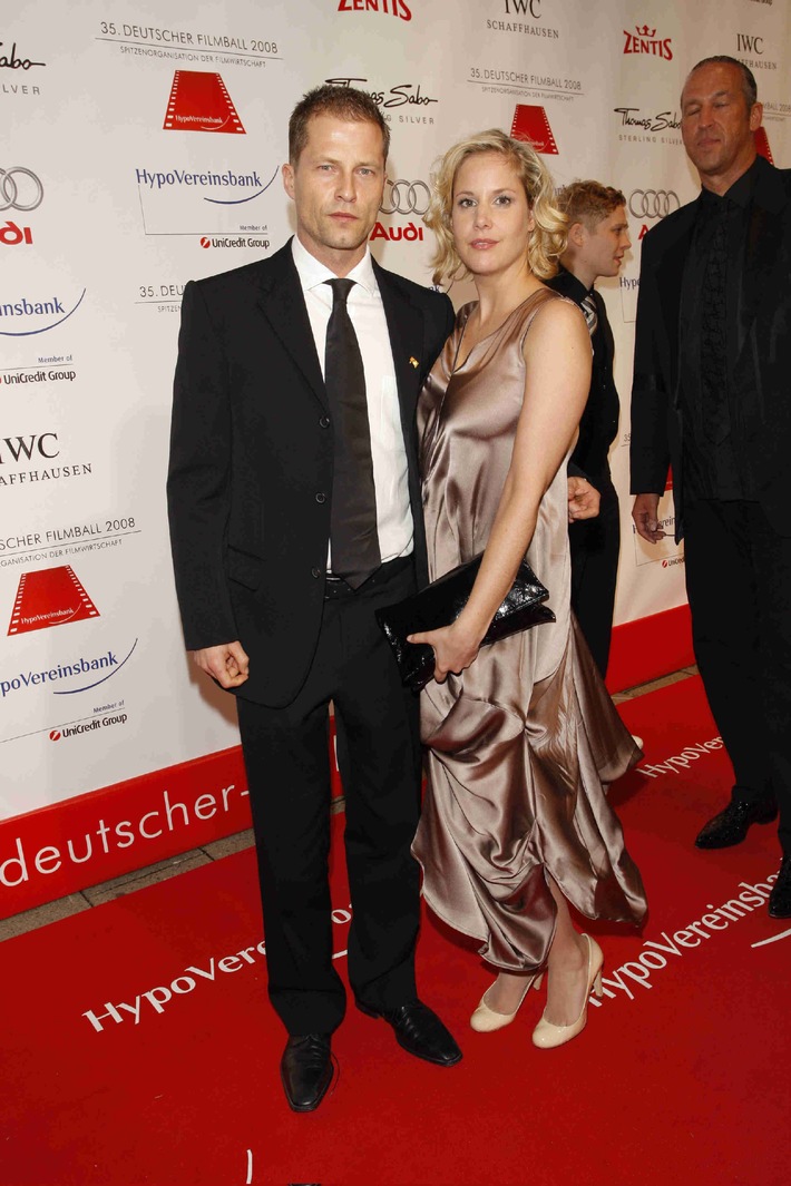 Audi sorgt als Sponsor des Deutschen Filmballs für glanzvollen Auftritt der Stars