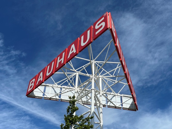 BAUHAUS plant Übernahme von bis zu sieben Hellweg/BayWa Bau & Garten-Standorten und will rund 400 Arbeitsplätze sichern