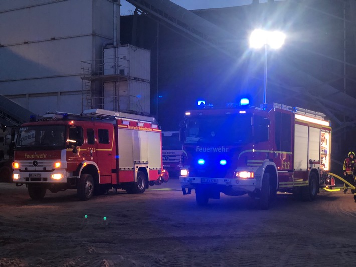 FW-GE: LKW-Brand in Gelsenkirchen Schalke