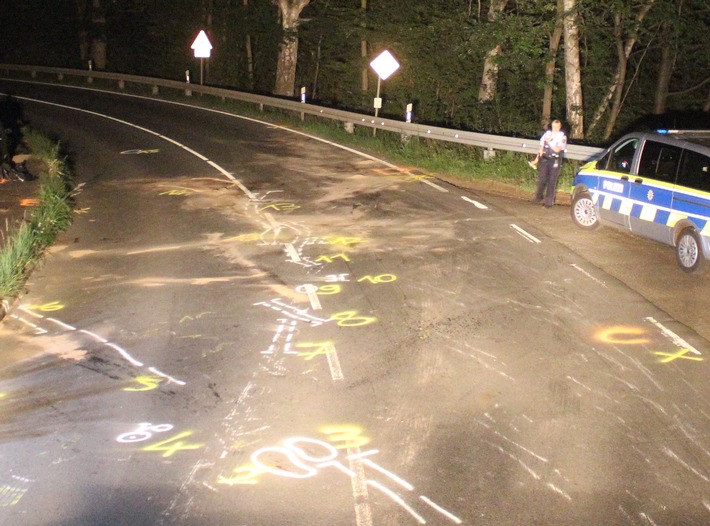 POL-RBK: Odenthal - Schwerer Verkehrsunfall zwischen Funkenhof und Voiswinkel