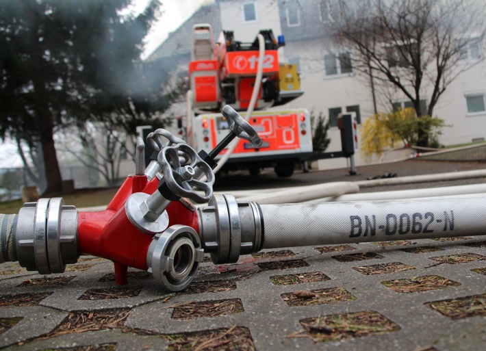 FW-BN: Gebäudebrand in der Innenstadt