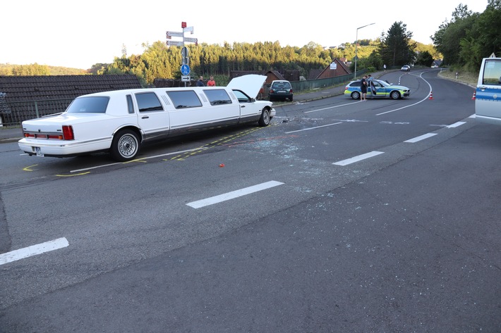 POL-GM: 290619-614 Verkehrsunfall mit Personenschaden

64-jähriger Autofahrer erlitt bei Kollision schwere Verletzungen