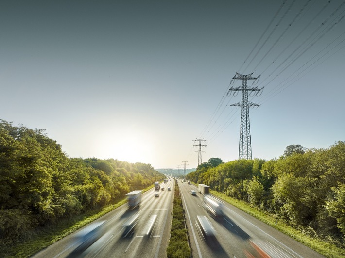 Neue Höchstspannungsleitung zwischen Birkenfeld und Ötisheim in Betrieb